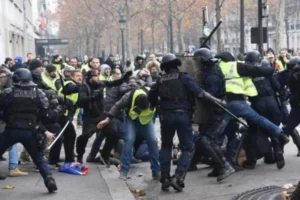 france_demo_78976534